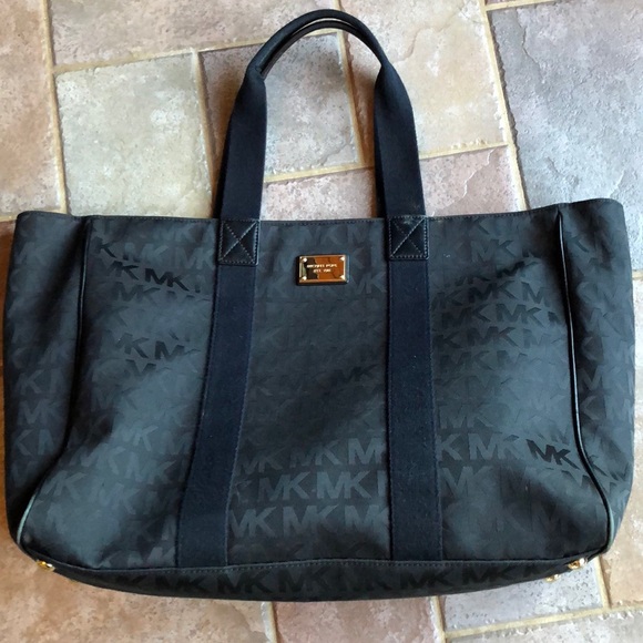 MICHAEL KORS Large Tote 👜 - Picture 1 of 4
